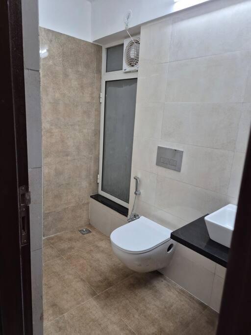 Apartament Sky View Near Nesco Bombaj